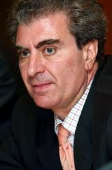 César Antonio Molina, Ministro de Cultura