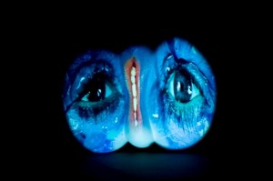 mirada pensante 2 300x199 Mirada Pensante, del neoyorquino Tony Oursler, en Granada 