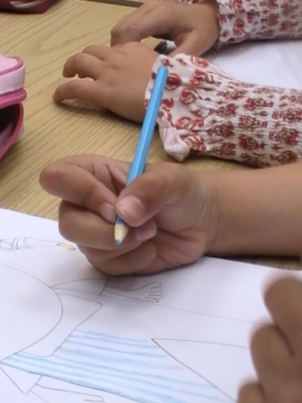 dibujar, crear, taller, niños. LOGOPRESS
