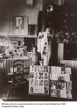 WIFREDO LAM en su estudio de la rue Armand-Moisant