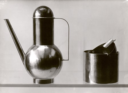 Bauhaus metal workshop, objects designed by Marianne Brandt, 1924 - credit Bauhaus-Archiv berlin