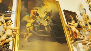 Guardia Civil recupera 10.000 piezas de arte en Bullas, Murcia