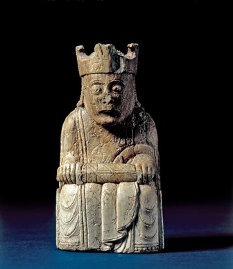 rey-del-juego-de-ajedrez-de-lewis-1150-1200-posiblemente-noruega-encontrado-en-escocia-marfil-de-morsa-c-the-trustees-of