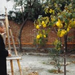 Antonio López, en su jardín frente al membrillo, cine El sol del